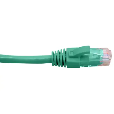 8WARE Cat6a UTP Ethernet Cable Snagless Green - 10m